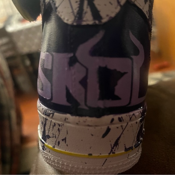 CUSTOM HAND PAINTED “ SKOL AF1s “ sneakers Men’s 9.5 - Picture 13 of 13